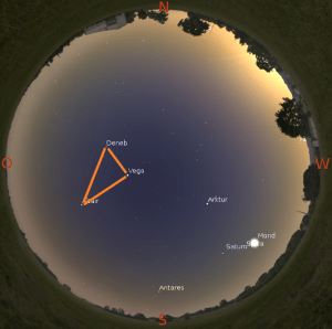 Sommerdreieck Mitte Juli gegen 22 Uhr