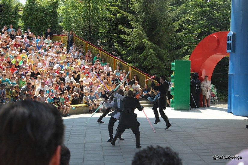 Lichtschwertvorführung