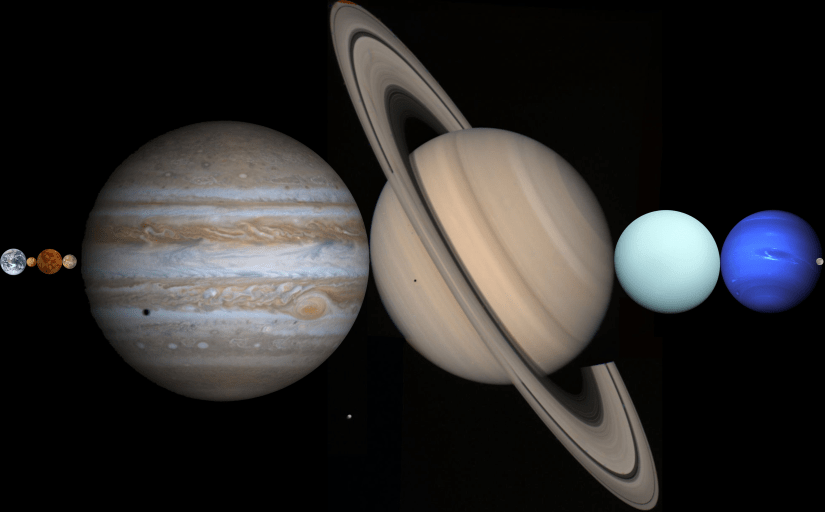 Planeten des Sonnensystems aneinandergereiht zwischen Erde und Mond