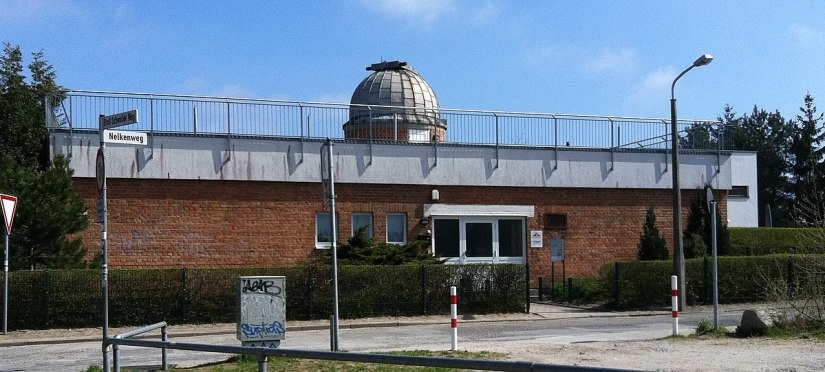 Astronomische Station Rostock von außen.