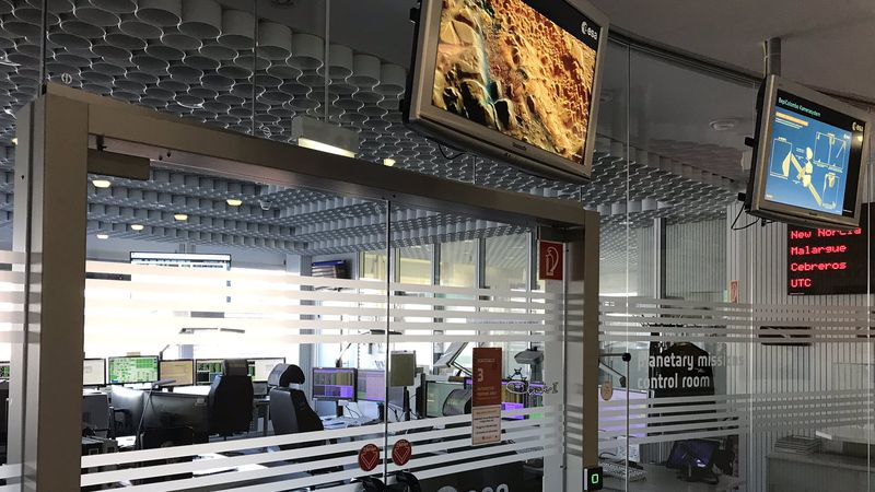 Blick in den Planetary Mission Control Room